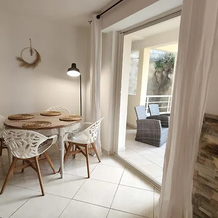 66 M Comfort In Saint-raphael * Saint-Raphaël