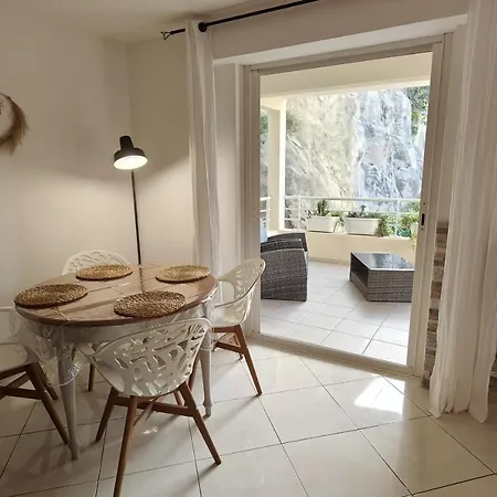 66 M Comfort In Saint-raphael *