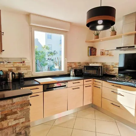 66 M Comfort In Saint-raphael *