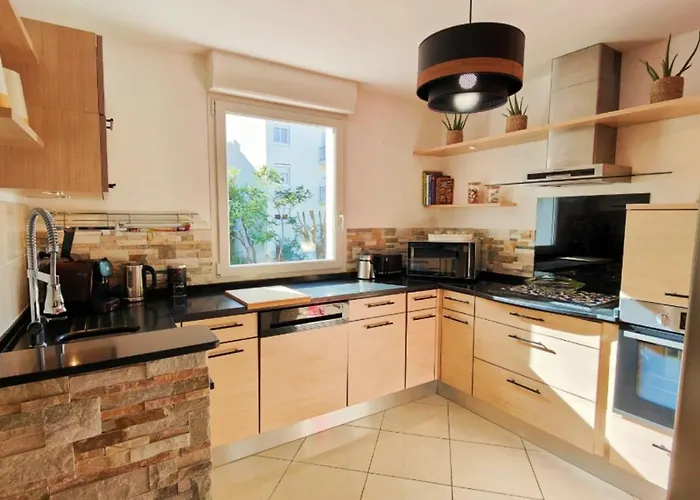 66 M Comfort In Saint-raphael *